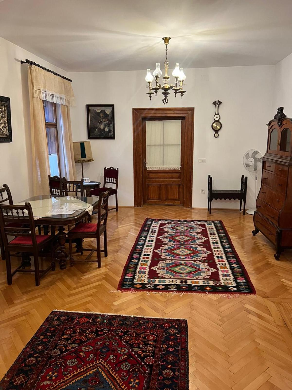 Casa Livia Brasov Apartamento Exterior foto